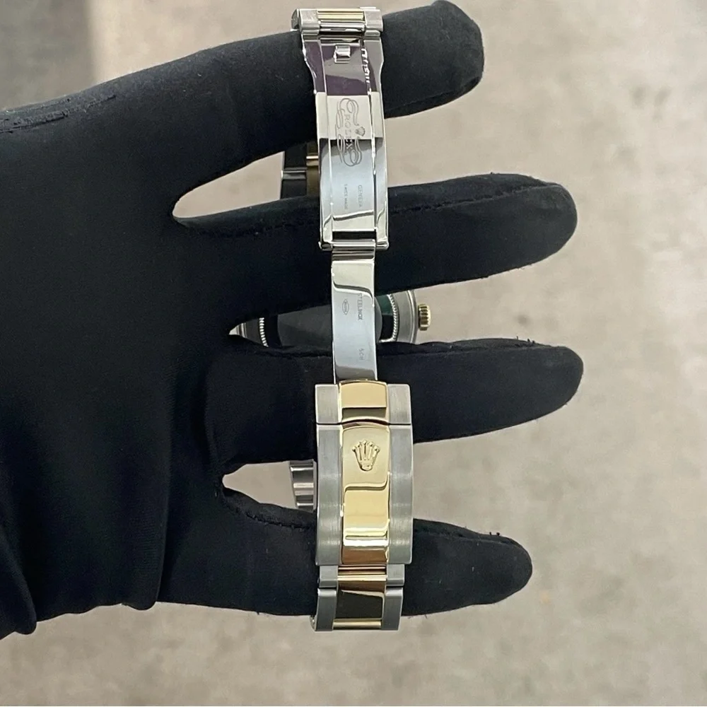 Rolex Datejust Watch - Black and Gold - Picture 6 of 9